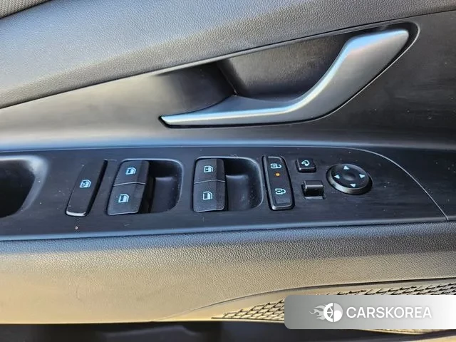 Hyundai The New Avante (CN7) 2023 Белый из Кореи, фото 3