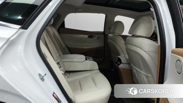 Hyundai The New Grandeur IG Hybrid 2020 Белый из Кореи, фото 3