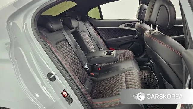 Genesis G70 2018 Светло-серебряный цвет из Кореи, фото 3