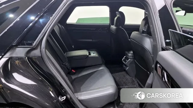 Hyundai Grandeur Hybrid (GN7) 2023 Черный из Кореи, фото 3