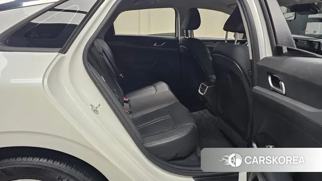 Kia K5 3rd generation 2022 Белый из Кореи, фото 3