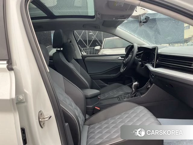 Volkswagen Sagitar 2025 Белый из Китая, фото 3