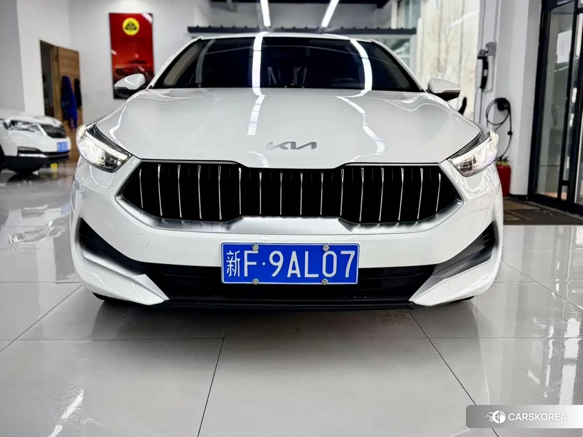 Kia K3 2022 Белый из Китая, фото 3