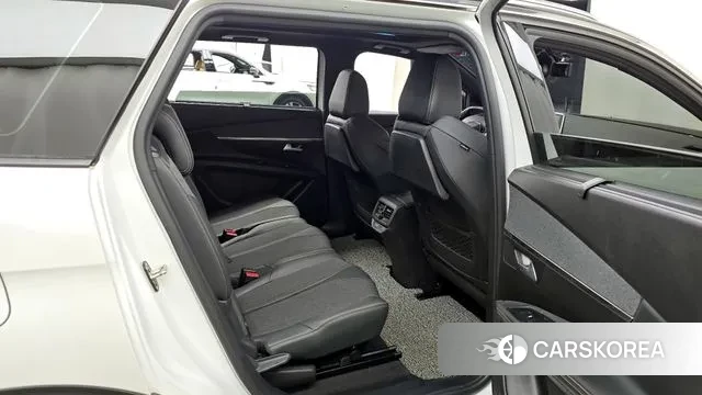 Peugeot 5008 second generation 2020 Белый из Кореи, фото 3