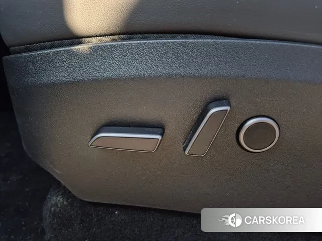 Tesla Model Y 2024 Белый из Кореи, фото 3