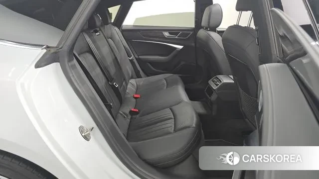 Audi A7 (4K) 2021 Белый из Кореи, фото 3