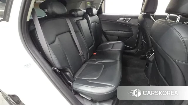 Kia Sportage 5th Generation 2023 Белый из Кореи, фото 3