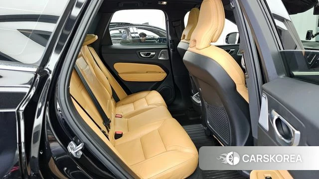 Volvo XC60 second Generation 2021 Черный из Кореи, фото 3