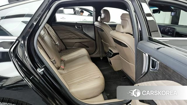 Kia K8 2023 Черный из Кореи, фото 3