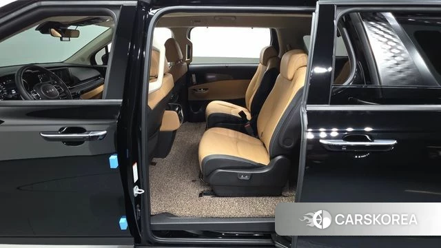 Kia Carnival 4th generation 2022 Черный из Кореи, фото 3
