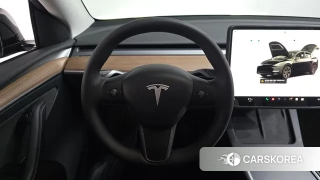 Tesla Model Y 2024 Черный из Кореи, фото 3