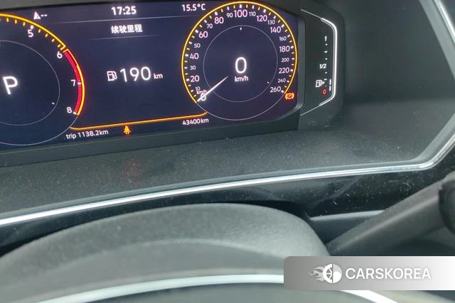 Volkswagen Tiguan L 2021 Серебристо-серый из Китая, фото 3
