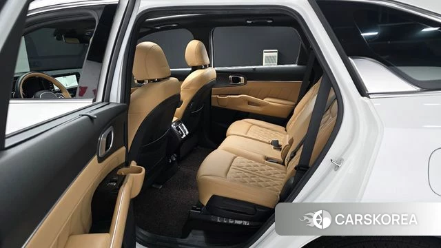 Kia Sorento 4th Generation 2023 Белый из Кореи, фото 3
