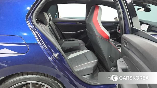 Volkswagen Golf 8th Generation 2023 Синий из Кореи, фото 3