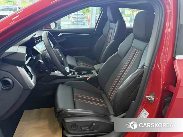 Audi A3 2023 Красный из Китая, фото 3