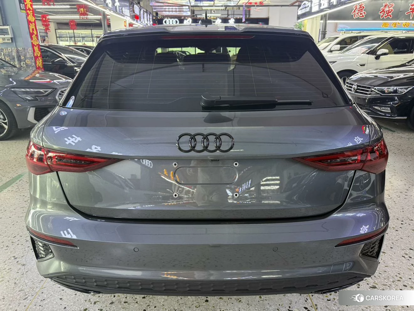 Audi A3 2023 Темно-серый из Китая, фото 3