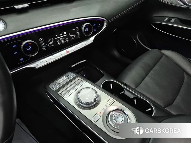 Genesis GV70 2021 Белый из Кореи, фото 3