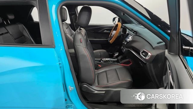 Chevrolet (GM Daewoo) Trailblazer 2020 Небесно-голубой из Кореи, фото 3