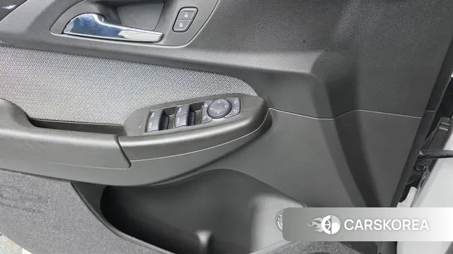 Chevrolet (GM Daewoo) Trailblazer 2022 Белый из Кореи, фото 3