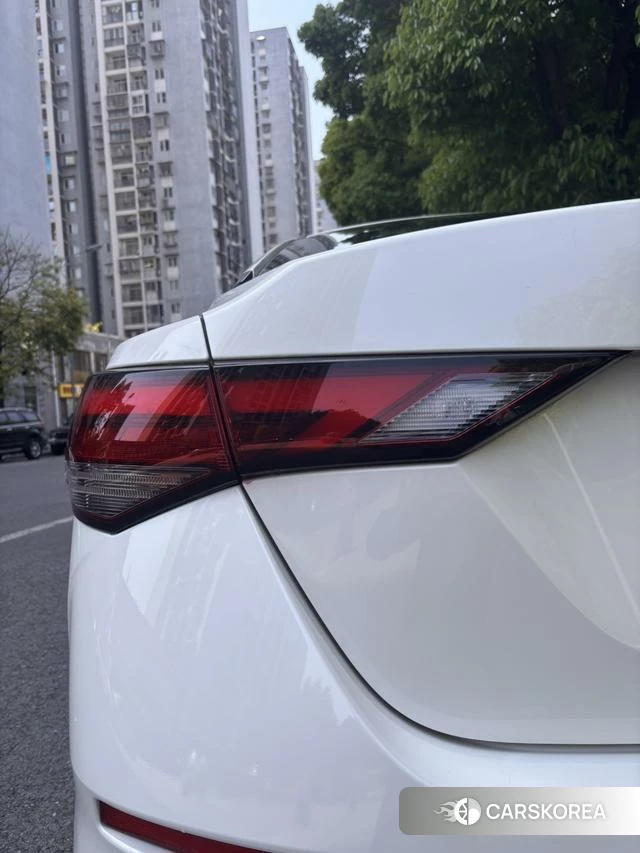 Nissan Xuan Yi 2021 Белый из Китая, фото 3