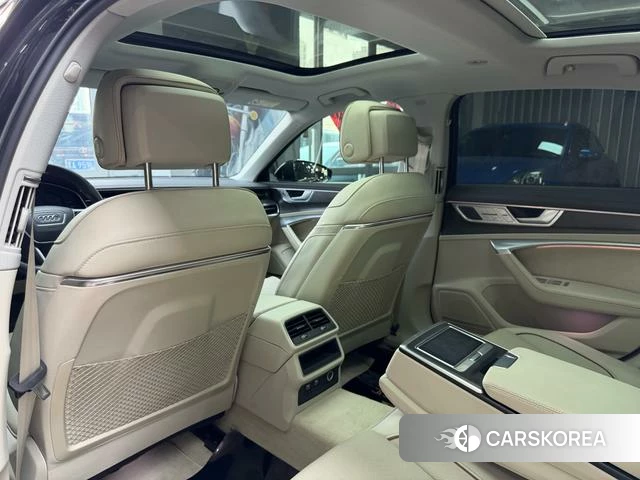 Audi A6L 2021 Черный из Китая, фото 3