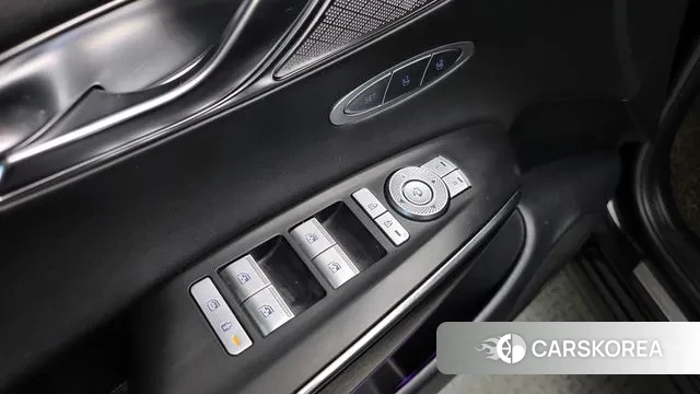 Genesis GV70 2021 Черный из Кореи, фото 3