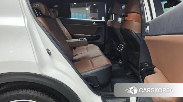 Kia Sportage The Bold 2018 Белый из Кореи, фото 3