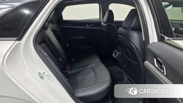 Kia The New K5 Hybrid 3rd generation 2025 Белый из Кореи, фото 3