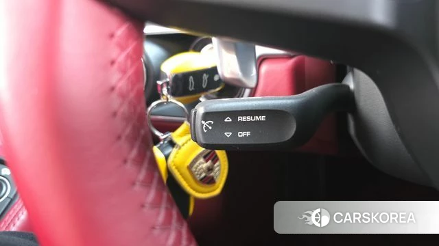 Porsche 718 Cayman 2018 Желтый из Кореи, фото 3