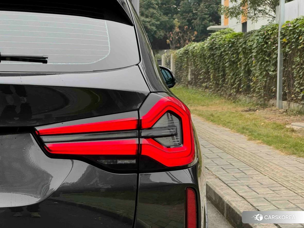 BMW X3 2021 Черный из Китая, фото 3
