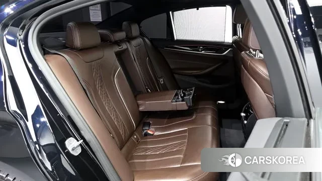 BMW 5 Series (G30) 2019 Черный из Кореи, фото 3