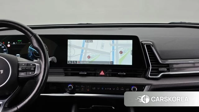Kia Sportage 5th Generation Hybrid 2021 Белый из Кореи, фото 3