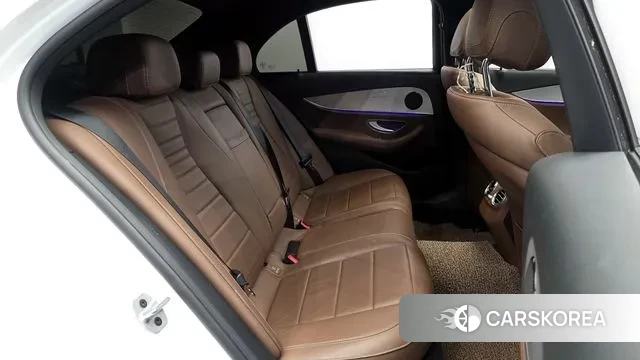 Mercedes-Benz E-Class W213 2021 Белый из Кореи, фото 3