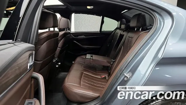 BMW 5 Series (G30) 2018 Серый из Кореи, фото 3