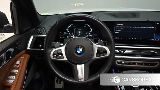 BMW X7 (G07) 2023 Белый из Кореи, фото 3