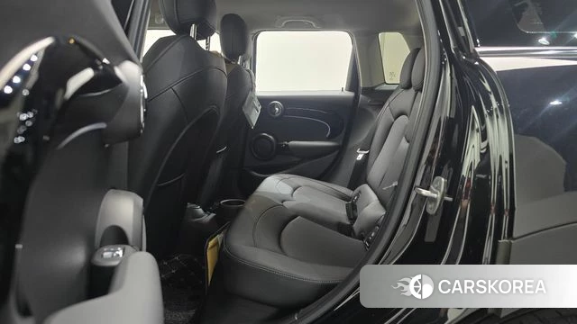 Mini Cooper 2023 Черный из Кореи, фото 3