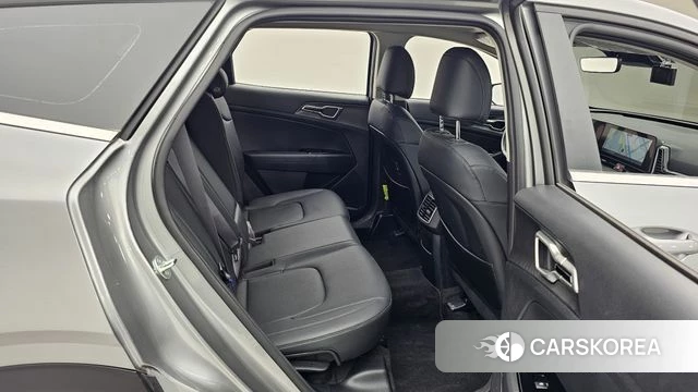 Kia Sportage 5th Generation 2024 Серебряный из Кореи, фото 3