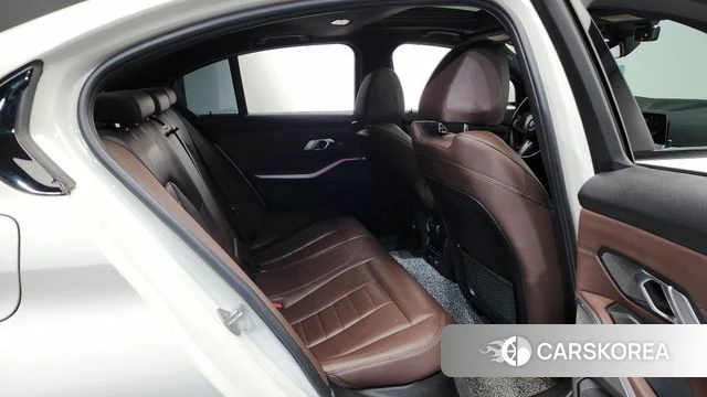 BMW 3 Series (G20) 2019 Белый из Кореи, фото 3