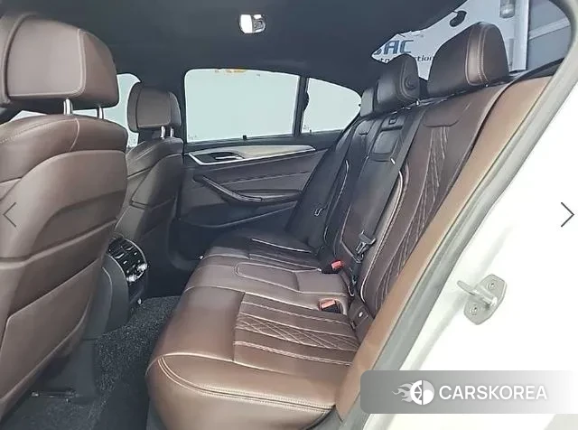 BMW 5 Series (G30) 2019 Белый из Кореи, фото 3