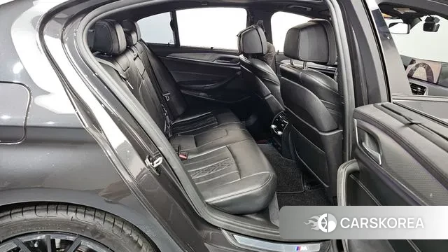 BMW 5 Series (G30) 2018 Черный из Кореи, фото 3