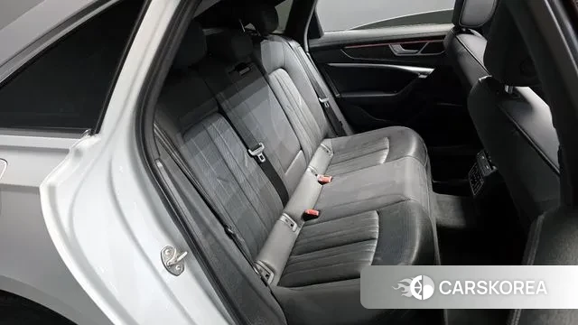 Audi A6 (C8) 2020 Белый из Кореи, фото 3