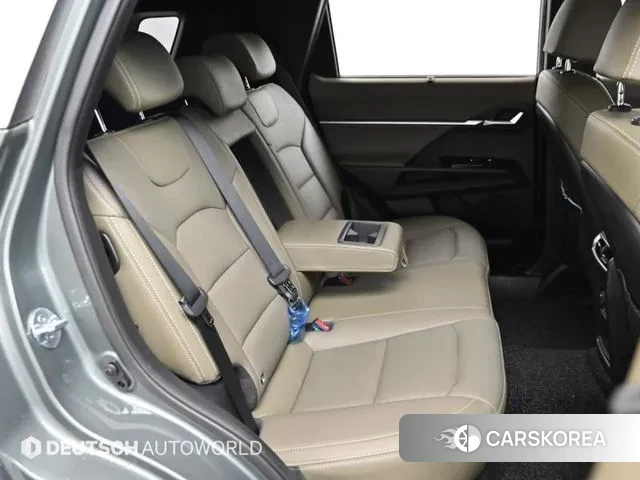 Ssangyong Torres 2023 Светло-зеленый из Кореи, фото 3
