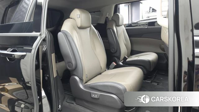Kia The New Carnival 4th Generation 2024 Черный из Кореи, фото 3