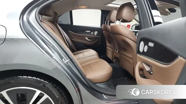 Mercedes-Benz E-Class W213 2020 Серый из Кореи, фото 3