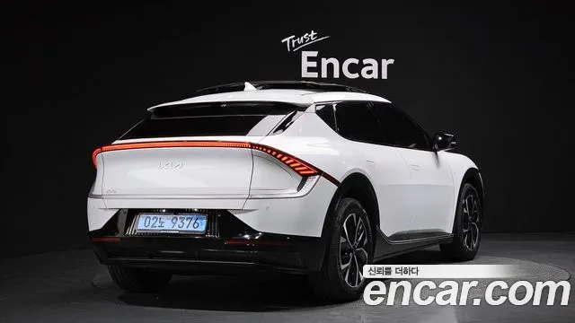 Kia EV6 2022 Белый из Кореи, фото 3