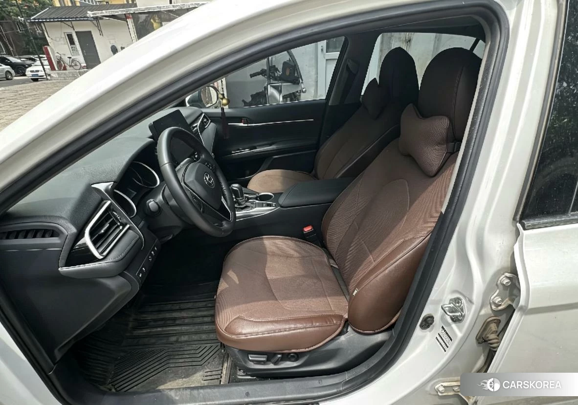 Toyota Camry 2021 Белый из Китая, фото 3