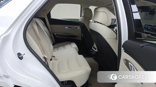 Genesis GV70 2022 Белый из Кореи, фото 3