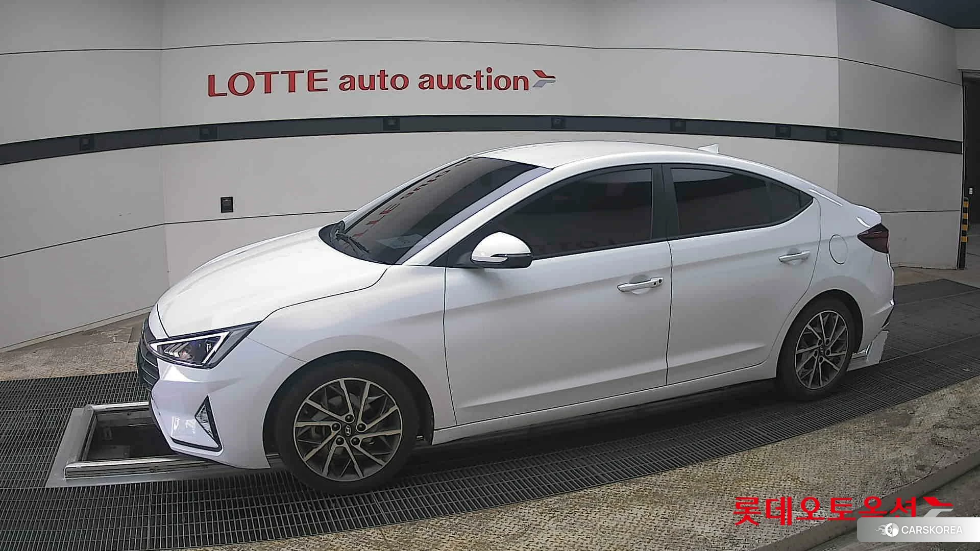 Hyundai Avante 2020 Polar White из Кореи, фото 3