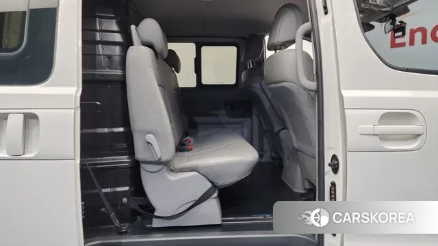 Hyundai The New Grand Starex 2018 Белый из Кореи, фото 3