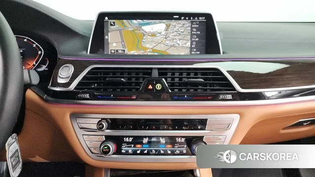 BMW 7 Series (G11) 2022 Белый из Кореи, фото 3